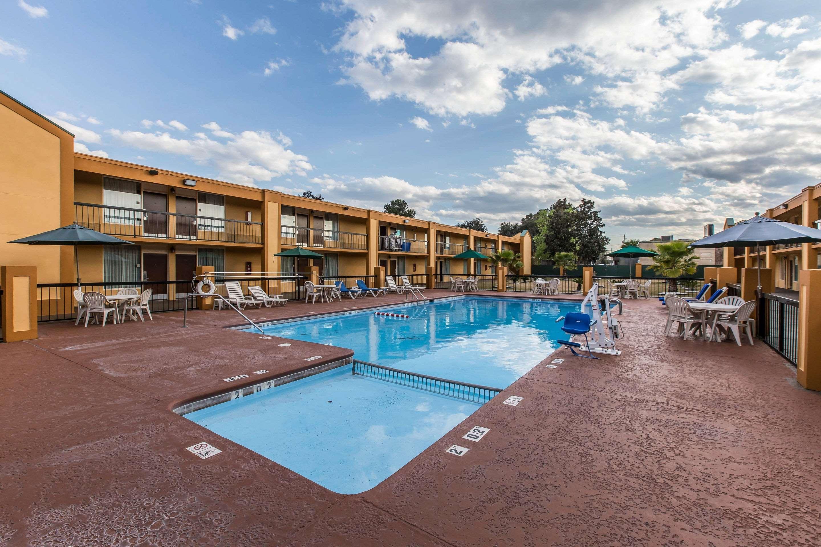 Quality Inn Midtown Savannah Dış mekan fotoğraf